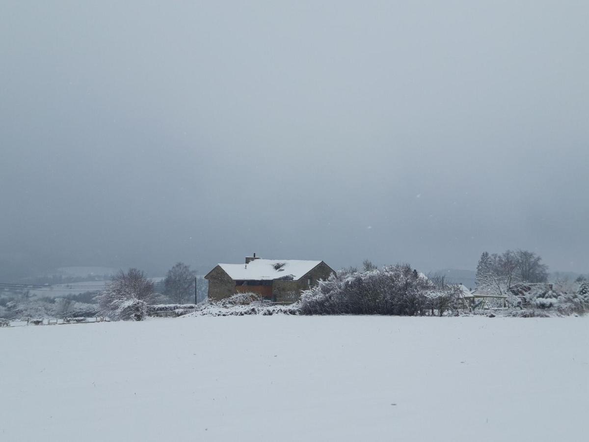 Gorgeous Holiday Home In Stoumont With Garden Экстерьер фото