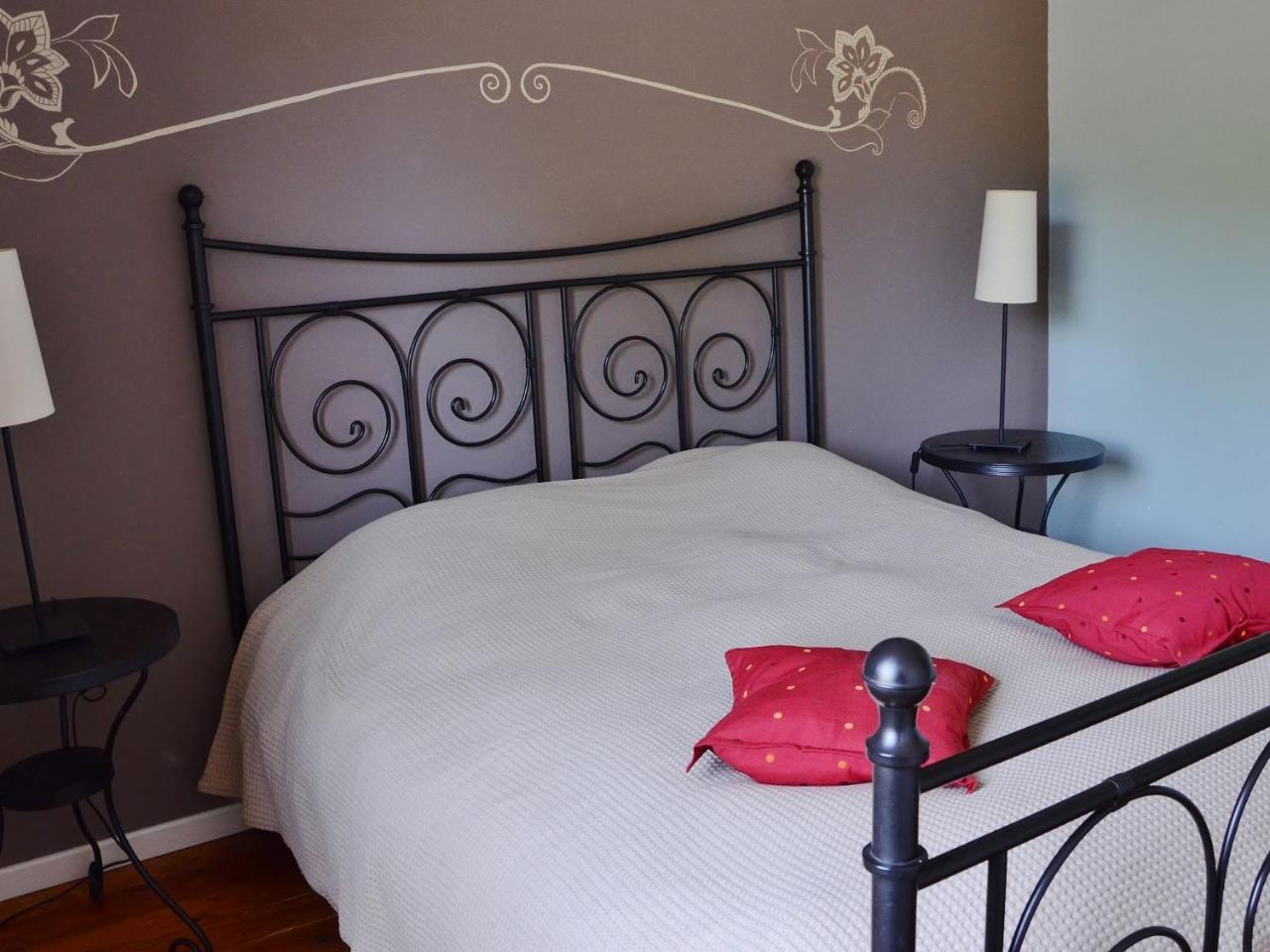 Gorgeous Holiday Home In Stoumont With Garden Экстерьер фото